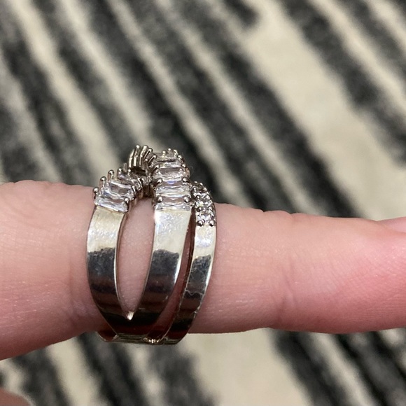 Silver 3 Tiered Stone Ring - Picture 3 of 4